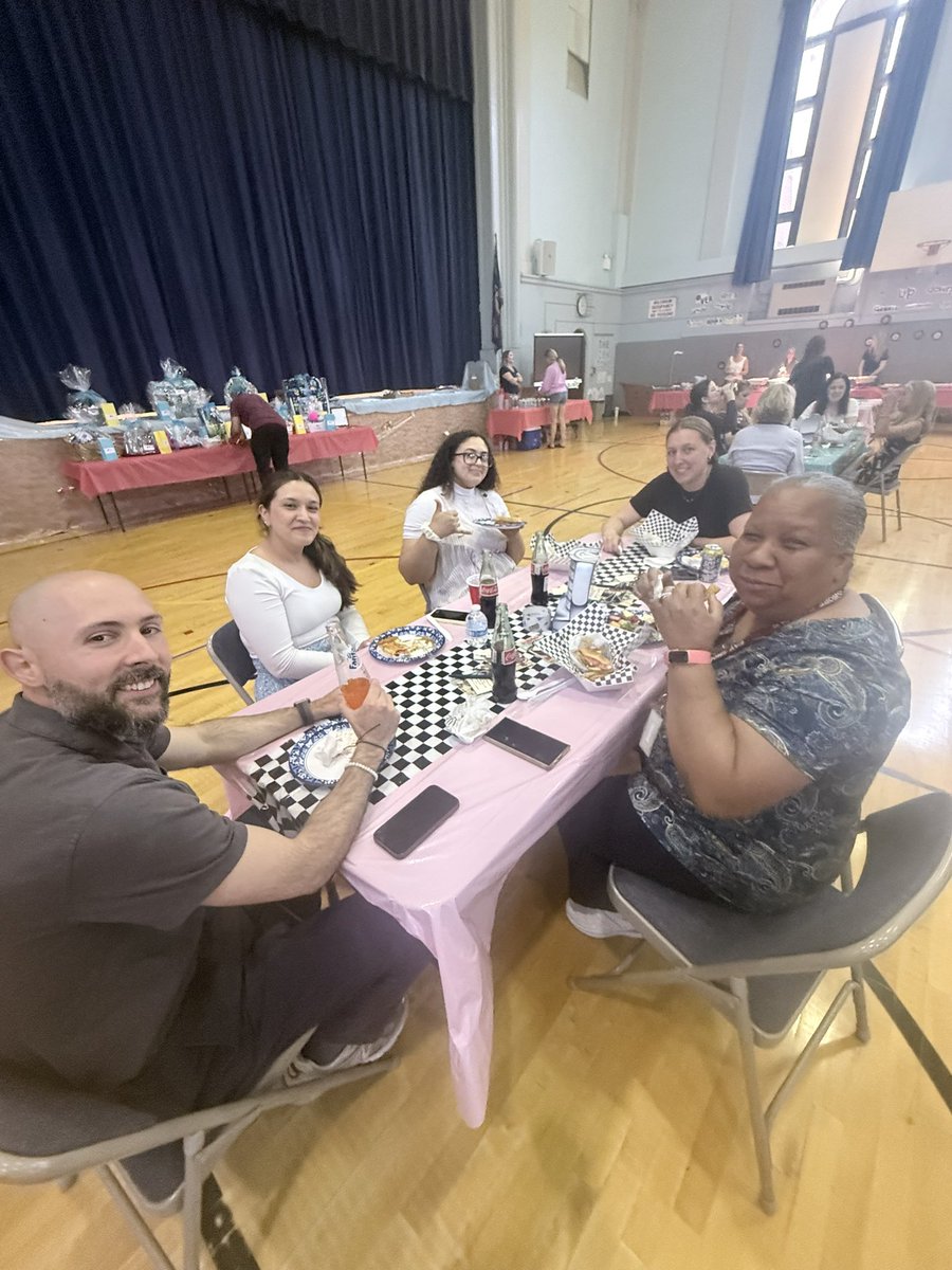 5thAveSchool's tweet photo. Feeling the Love at FAS! 
A heartfelt thank you to our AMAZING @5thaveschool PFA for organizing a wonderful Staff Appreciation Luncheon! The creative decorations, groovy 60s theme, and fun-filled atmosphere truly made the day special and brought plenty of smiles to our staff. https://t.co/yZZO22g6j5