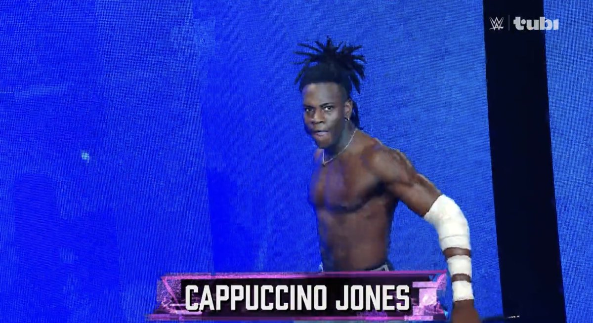 LilLevelUp's tweet photo. Time for The Mog Squad’s Max Abrams vs Cappuccino Jones! #WWEEvolve https://t.co/y30Vim0Lvb