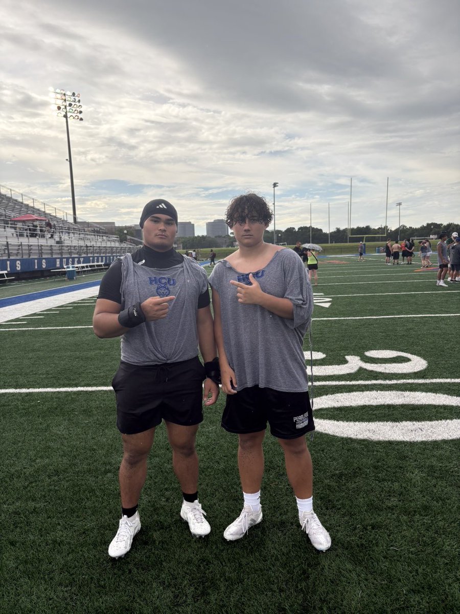 BraylonChinea8's tweet photo. Had a great time at the HCU showcase tonight. Thank you to @Coach3veritt_ and @_CoachEnnis for the tips in pointers. Looking forward to get on campus this fall. #THESTANDARD #DAWGSUP

@CoachGotte @Coach_Hartwick @Coach_Hinshaw @PearlandOilers @OilerRecruiting @taylan_alviza https://t.co/EN7gkpxPpB