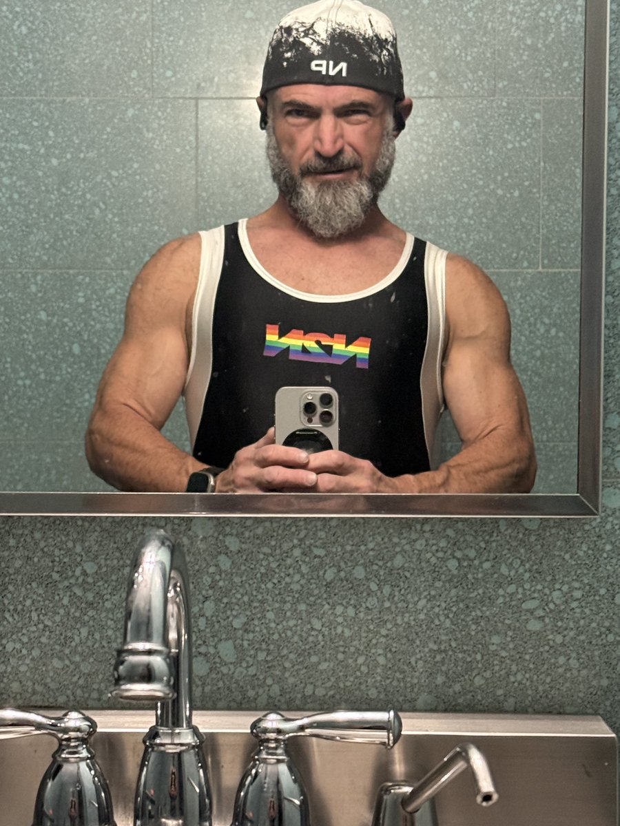 mc_cockner's tweet photo. Happy Pride Month

#meninspandex #gaygym #gayspandex #N2N  #Rufskin #spandexgym #menintights #meninlycra #spandexgymdaddy
#SFPride #SFPride2026 https://t.co/2K7PMdBpjx