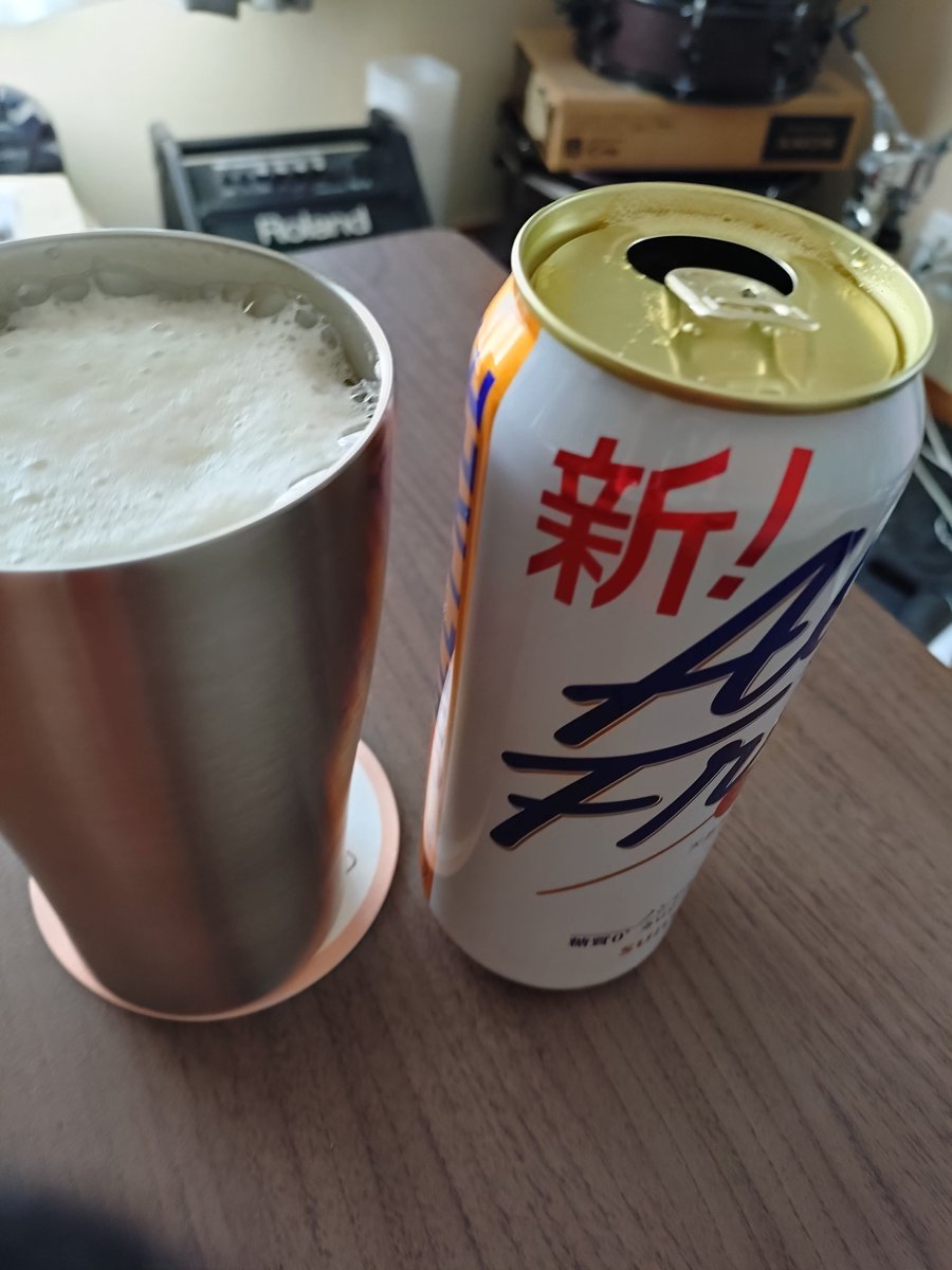 A63553380's tweet photo. 休日
朝飲み
将棋観戦だな。 https://t.co/OlRQKjjfIF