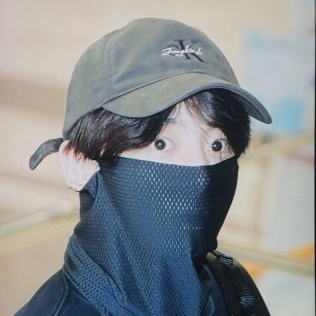 myselfandjk's tweet photo. he's growing his hair 😭😢 https://t.co/qo6UHeBCUP