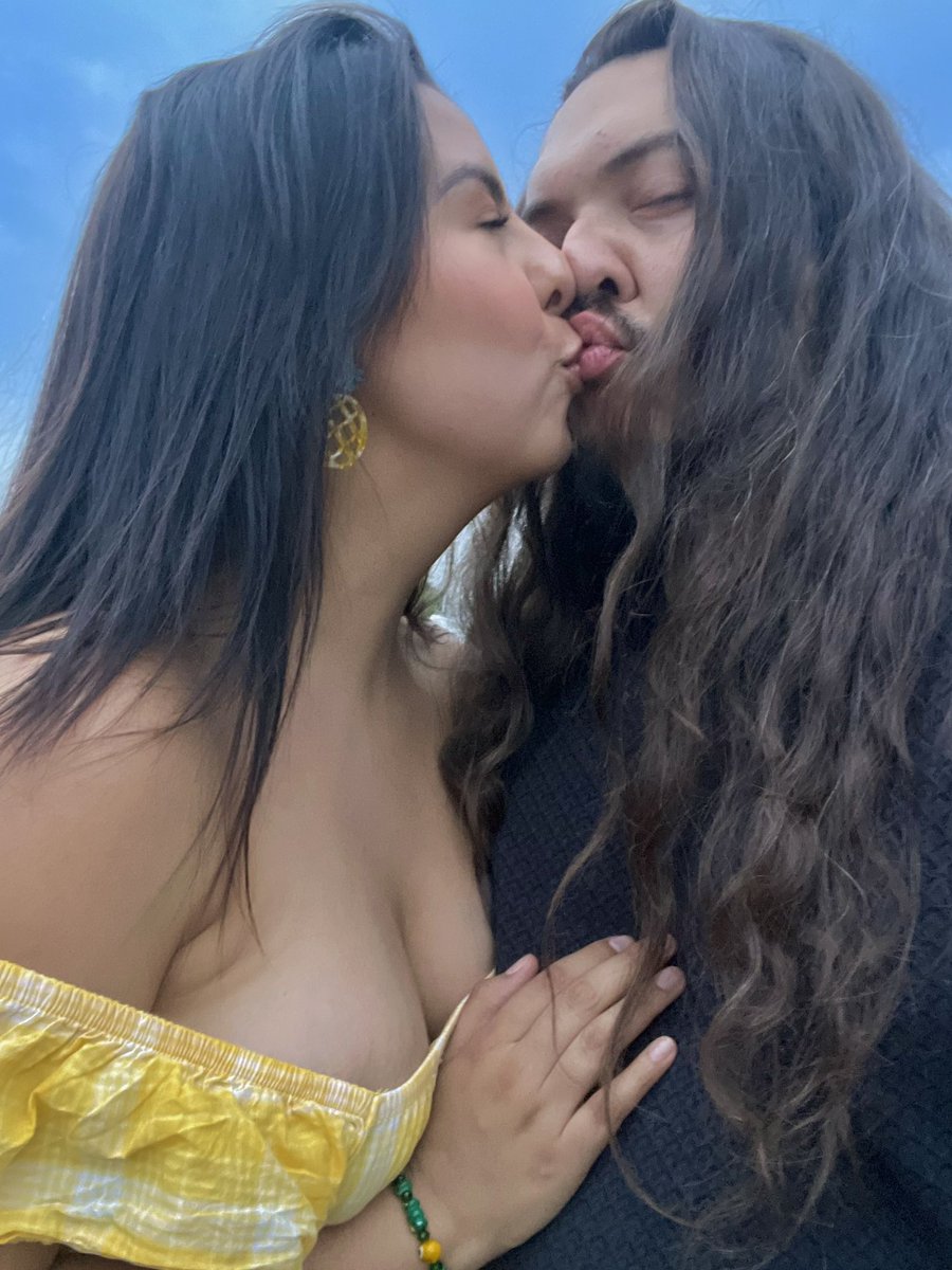 MrsHotCinnamon's tweet photo. 💛🌻 https://t.co/Wk8DMzc0h0