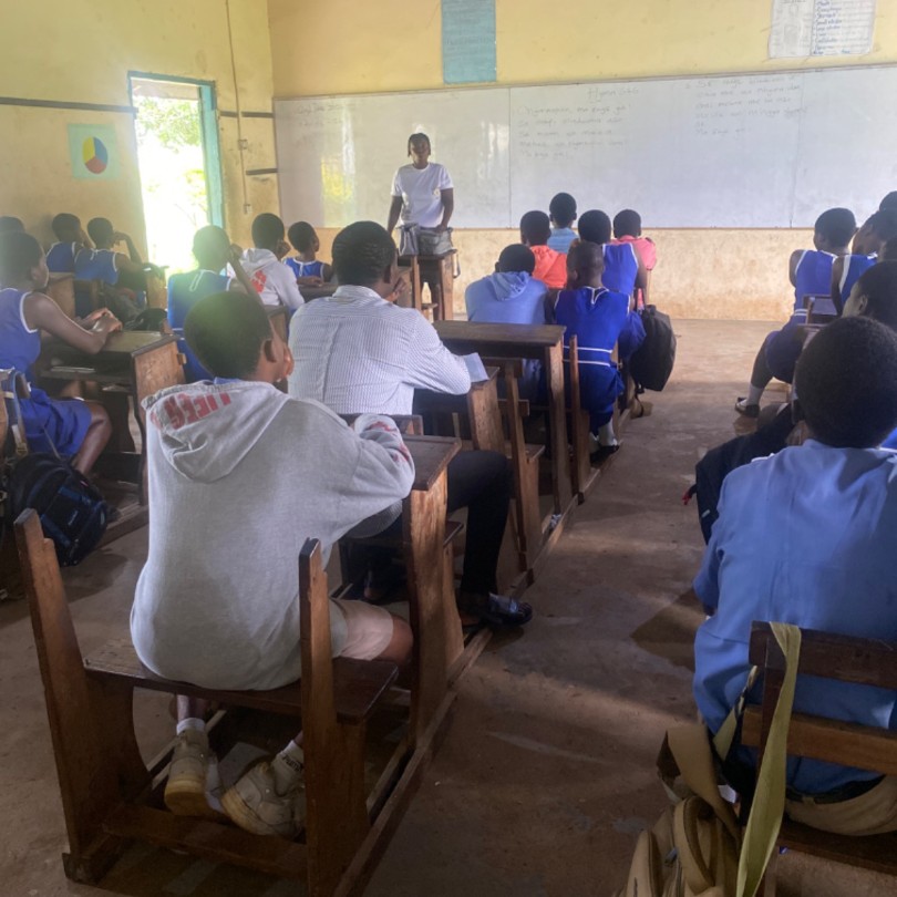 nccegh's tweet photo. The NCCE Abuakwa South Municipal Office sensitised students of Kyebi Oman Presby JHS on misinformation, cyberbullying and responsible digital citizenship as part of the 2026 Citizenship Week Celebration. Students were urged to verify information and respect others online. #NCCE https://t.co/dTNFAhgXbX