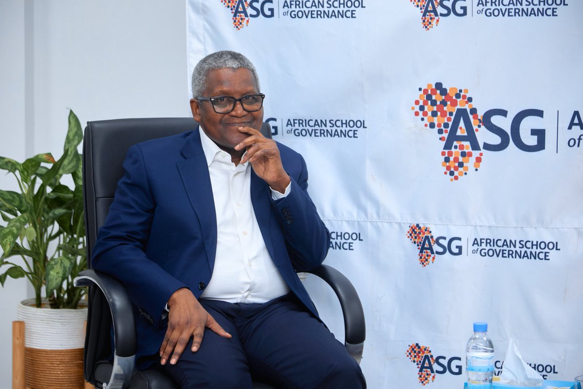 mugabo_visual's tweet photo. @aliko_dangotegcon the first Rich in Africa visitor of @asg_africa (ASG). With @mugabo_photographer WITH @redrock_studio___ 🎥📸🌹
@unitednations @graca_machel_mandela @aliko_dangotegcon @fatima_aliko_dangote @alikodangotefoundation @mastercardafrica @mastercard @mastercardfoundation @rootfoundation.rw