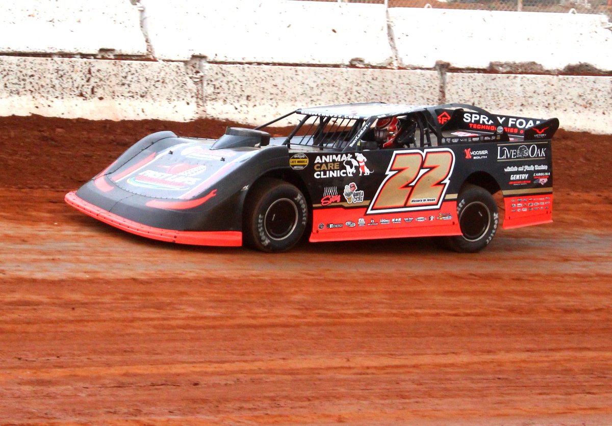 RichardAllenMSR's tweet photo. The winners of @FloRacing heats 1-3 @EldoraSpeedway were @blairwon11, @ChrisFerguson22 &amp; @Treymotorsports. #DirtLM https://t.co/iobiR8p7Iu