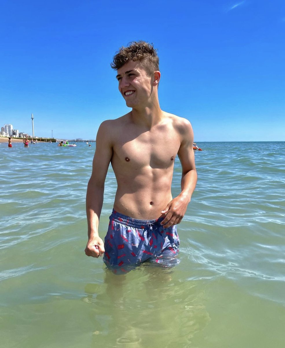 TianaBaits88's tweet photo. All intercontinental baits files and baits request now available at affordable price 
Dm 👇👇
telegram: https://t.co/eXAtmlolvR

#gaybrazil #viral #chudai🍆🍆  #gay #baitedboys #trending https://t.co/FXUvK86alG