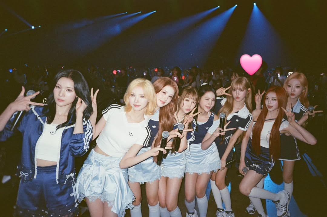 H2H_INA's tweet photo. 260603 Music Core PD Nim instagram update (1)

— 2026 KCON Behind

#Hearts2Hearts #하츠투하츠 #H2H
@Hearts2Hearts https://t.co/TPTqZrPFgn