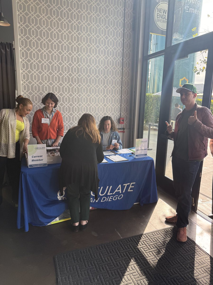 CirculateSD's tweet photo. Doors are open and drinks are flowing.
We’re kicking off Circulate’s Post-Primary Membership Mixer. Come by, connect, and hear from Kent Lee on what’s next for housing and transit. https://t.co/uHdIms4ZqD