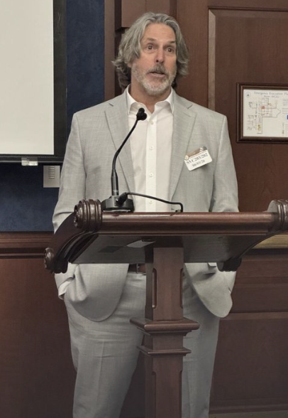 EatYerShorts's tweet photo. Brad Silver. DCVax recipient. 

23 years recurrence-free from Glioblastoma.

Brought his story to Capitol Hill earlier today. 

“I am not supposed to be here. The world views a stage IV glioblastoma diagnosis as a death sentence, but I'm living proof that a different outcome could be possible thanks to this clinical research."

$NWBO
