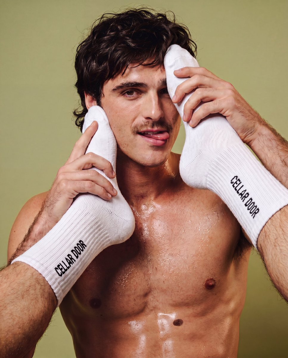 cellardoor_ai's tweet photo. Jacob Elordi the man that you are …. #jacobelordi https://t.co/mEhRIQKmmX