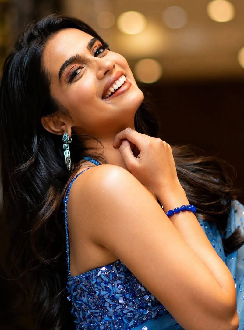 Shefaliditya89's tweet photo. Sri Gouri Priya Blue moon Photoshoot 🩷

Good morning everyone 🥰❤️ https://t.co/npYvrinehb