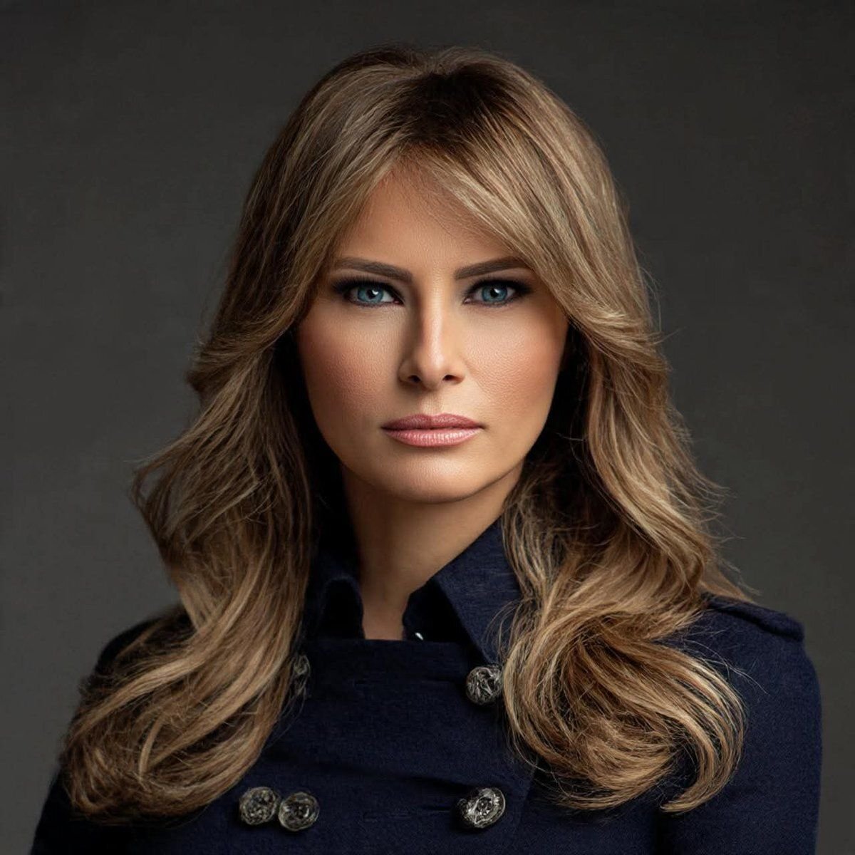 MrDavX's tweet photo. How would you rate her as a 🇺🇸First Lady from 1 to 10?

Be honest 👇 https://t.co/xZmkCdWLt6
