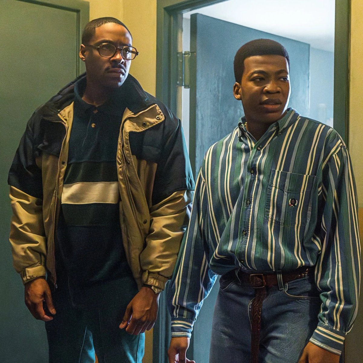 PowerBookFrance's tweet photo. Kanan Stark a commencé en étant qu'un gamin. Il finit en légende avec son partenaire Breeze.

🚨J-8 avant le début de la fin.
La saison 5 de Raising Kanan arrive le 12 juin.

Êtes-vous prêts pour la fin de la famille Thomas?
#RaisingKanan #PowerUniverse https://t.co/g4SbevL3nt
