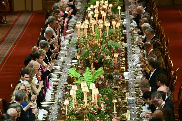 thejeferzone's tweet photo. @orthobru @MarkHeath45 Its not vague. Its not anachronistic. These people arnt going to help us. There is no Napoleon in the UK. https://t.co/jibD3zKV4A