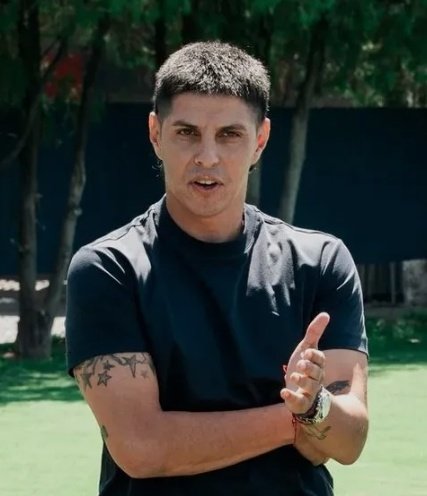 camblor_daniel's tweet photo. Pablo Barrientos NO continuará como presidente del fútbol de @SanLorenzo 

Ayer estuvo 2 horas en ciudad deportiva, retiró sus pertenencias  y nadie se acercó a hablar con él 

"No es una despedida, es un hasta luego. Yo amo al club" me escribió el idolo 
#SanLorenzo https://t.co/CDSyx7K1QM