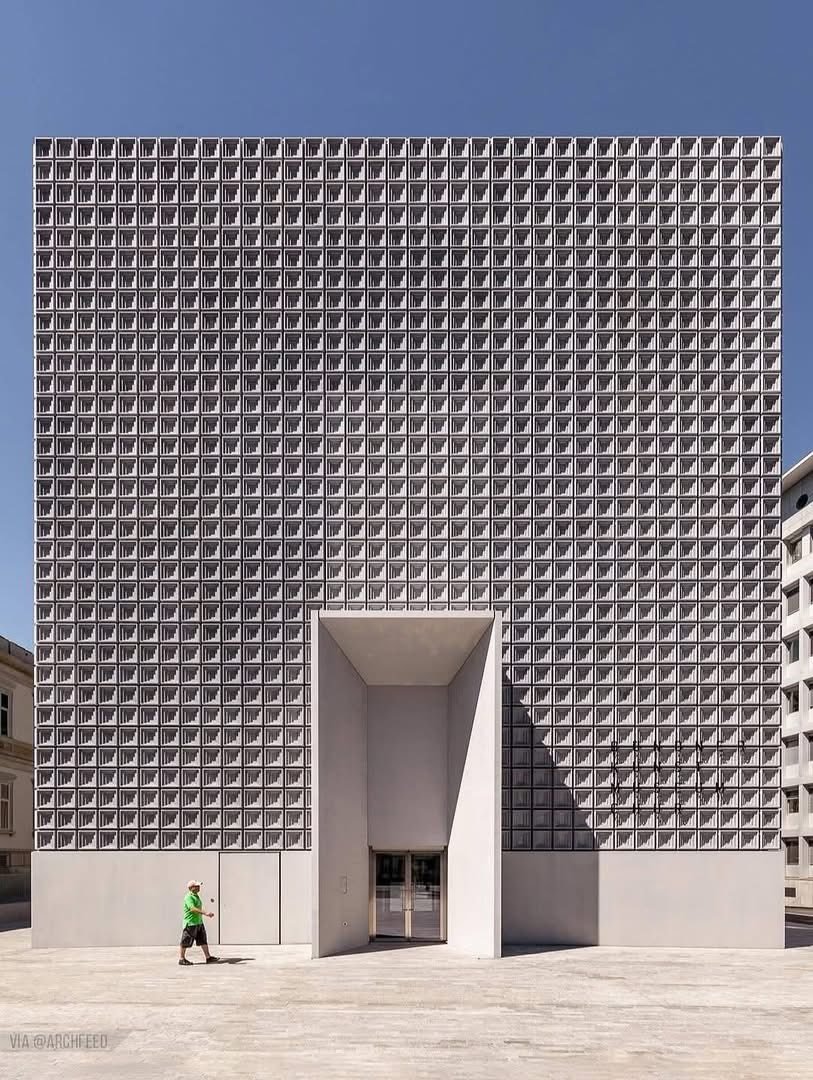 archistar1's tweet photo. Bündner Kunstmuseum 
Museo d'arte dei Grigioni, 2016
Coira 🇨🇭 Svizzera, 
#progetto Studio Barozzi Veiga 
#architettura https://t.co/TTm8o5JJYa