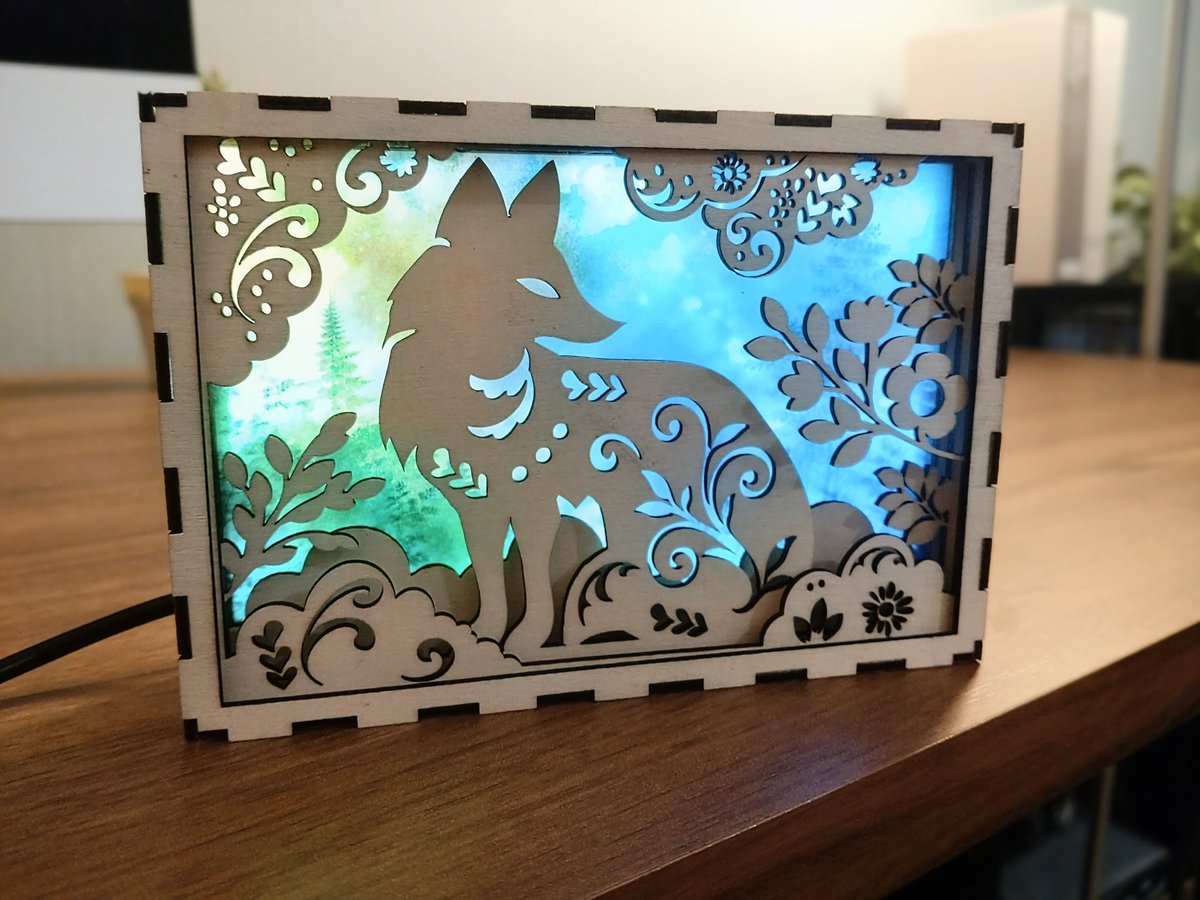 sentoten00's tweet photo. minneでの販売も開始しました。
木製アートライトボックス【狐】USB給電・メッセージ入れ対応・ギフトBOX付き・LEDライト #minne 
https://t.co/3Kc3zHUlKx
#ギフト #ハンドメイド #アート #父の日ギフト  #プレゼント #木  #ライト https://t.co/8hVWNF4qjZ
