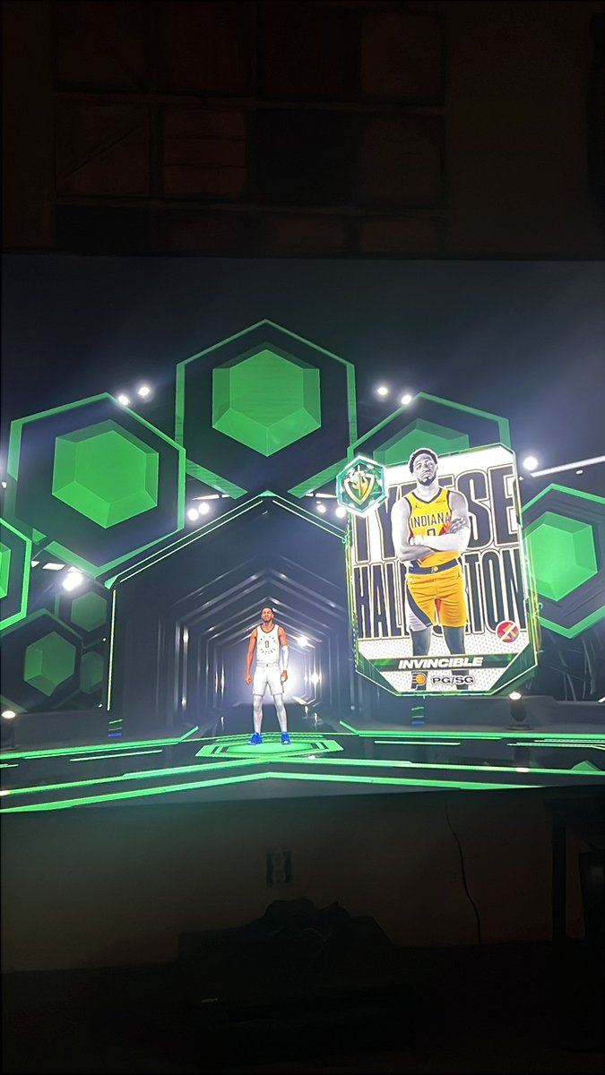 Titanium7Jb's tweet photo. Free! Locker code HALI-GAME-1 https://t.co/znUD4bs7G9