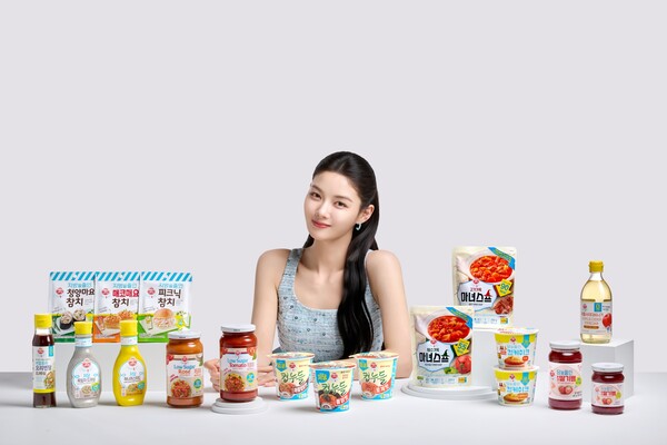 _4awol's tweet photo. 5일부터 새 오뚜기 광고 TVCF 나온다!
이번에는 시크 도도 컨셉이래 (백아진이또)
저당 토마토 파스타소스
저당 컵누들
채소가득 마녀스프!!!!!!!!! https://t.co/2jSkcQd4QO
