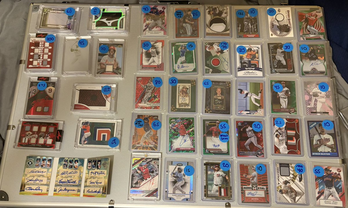 An_Average_Game's tweet photo. @Jylesss @Tp35Cards All inventory! Make me an offer! https://t.co/RbdssN9VNk