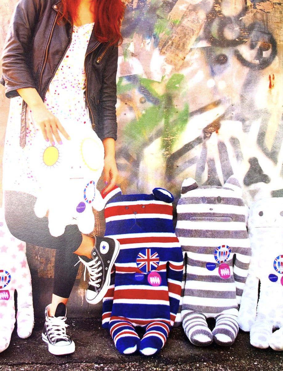 accentstyle2011's tweet photo. 只今ACCENTSTOREで発売中の cozycraftチャーム！その中で久しぶりに登場したMr.osso(ミスターオッソ) ❣️オッソは2010年ロッククラフトのシリーズで初登場したガイコツ型の宇宙人なんです😆⭐︎実はオッソジュニアもいるんですよ
愛着ありますね https://t.co/q2RDXFCOjn