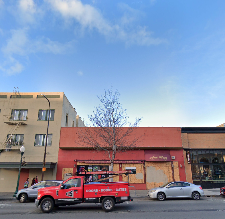 mnolangray's tweet photo. A low-slung commercial building turns into 50 homes in Berkeley. (2019➡️2025) https://t.co/cGuG2PdvbZ
