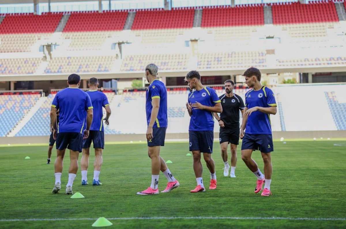 BosniaNTBall's tweet photo. First training at @Energizer_Park in St.Louis completed by the boys!β
π§π¦ πΈ: @zmajevi #FIFAWorldCup #stlCITYsc #Bosnia https://t.co/KpAmugdiEl