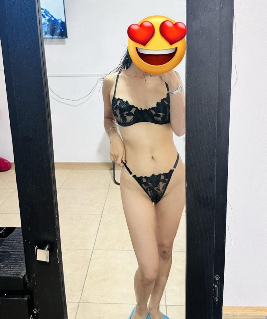 violetaRod38308's tweet photo. Rebeca Nueva Disponible va a hoteles y moteles 

Informes en whatsapp: 8115308630

@HaciendaCumbres @motel_atm @hwashingtonmty @MotelCasabca @MondCasanova @MotelLoveMty @SigoBuscandoMty @motel_grand @HotelExpressMty @MotelBahamasMty @kyotosuitesmty @HotelHaciendMty https://t.co/HKBBy2quRj