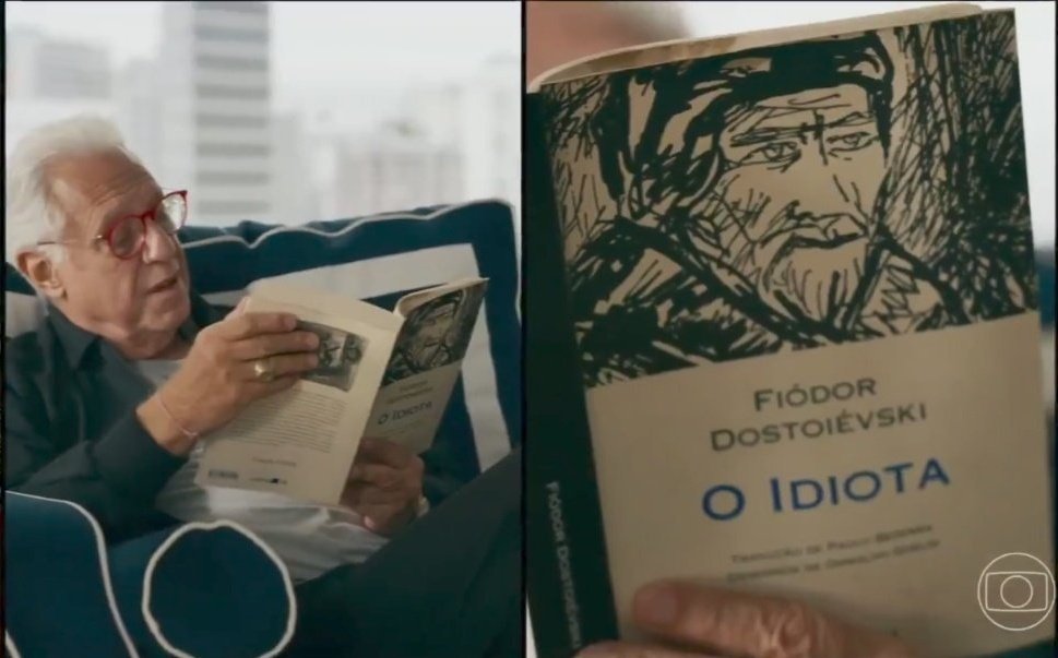 _Flavia_Freire's tweet photo. Amo tentar decifrar  tudo através dos livros mostrados em cena . #QuemAmaCuida https://t.co/IawZ43msBS