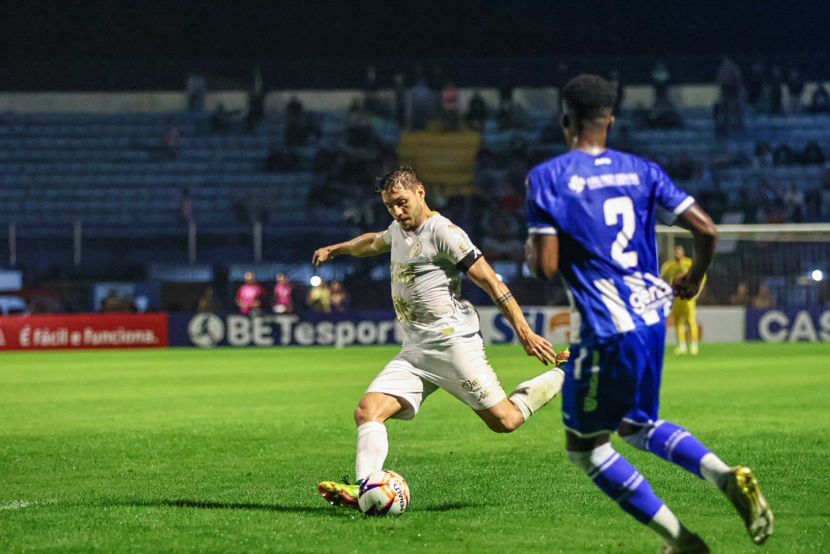 mateus_frozza's tweet photo. CHAPE É GOLEADA NO 1º JOGO DA FINAL

Verdão precisa fazer, no mínimo, três gols de diferença na partida de volta da decisão da Copa Sul-Sudeste https://t.co/tWwilsiie3