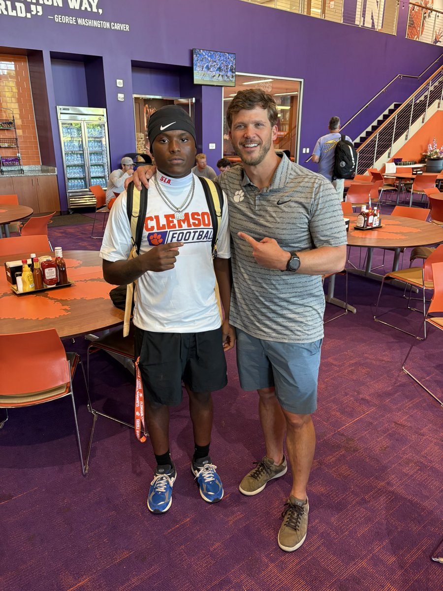 GEEBO_6's tweet photo. Great Learning Experience had a Blast can’t wait to be back‼️@Coach_Grisham @CoachBama_  @On3 @AlPopsFootball https://t.co/uRsNWDLsSq