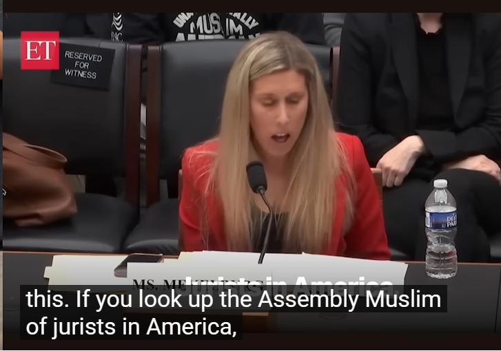 BocBotch's tweet photo. @Grid_Girl31 @StephenGardnerX Muslims DEMAND Sharia Courts In America, Then THIS Happened..  https://t.co/DZA3wJmmtC https://t.co/JEvQUTuR07