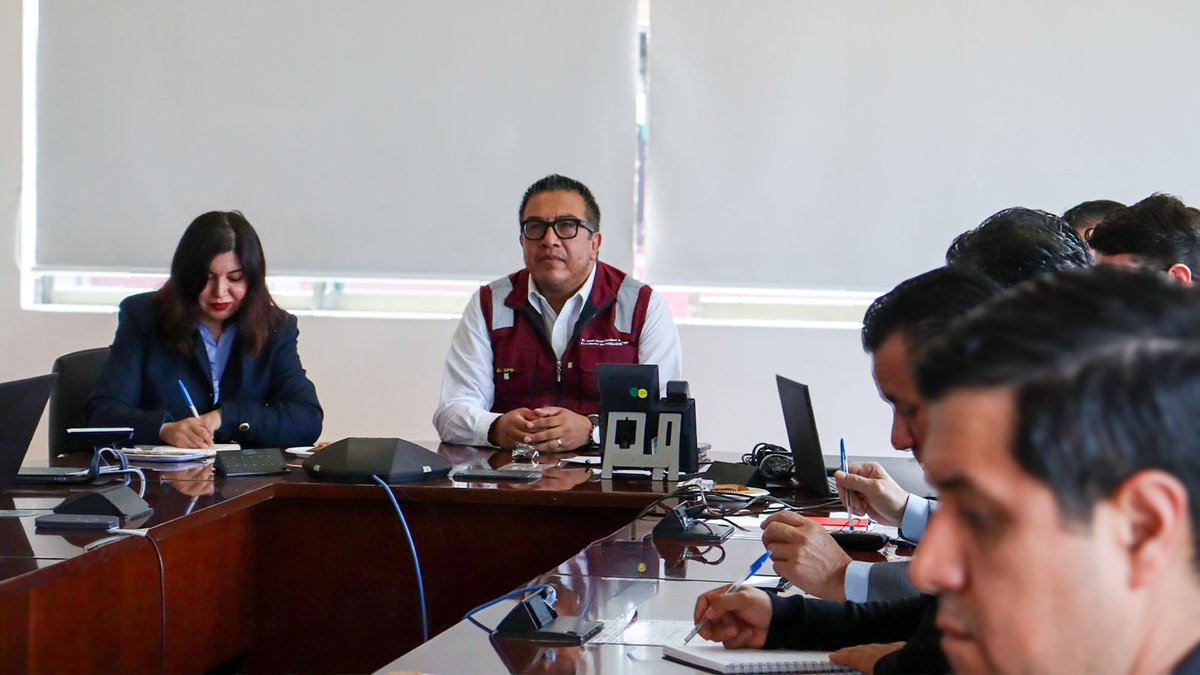 INDAABIN's tweet photo. Bajo el liderazgo del Dr. @PabloEscalonaA, Pdte. del INDAABIN, realizamos análisis técnicos especializados que permiten valorar las condiciones territoriales, urbanas y ambientales de distintos espacios, con el propósito de impulsar proyectos habitacionales. https://t.co/hbA8uTfXDb