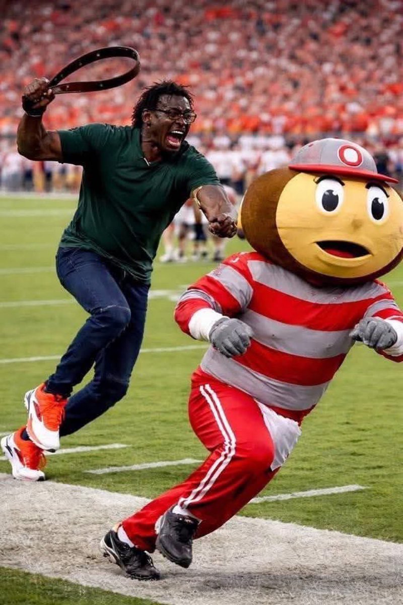 58Reason's tweet photo. @Canes305_ @mksburner @SD36036 https://t.co/mTo3Wq1Mqn