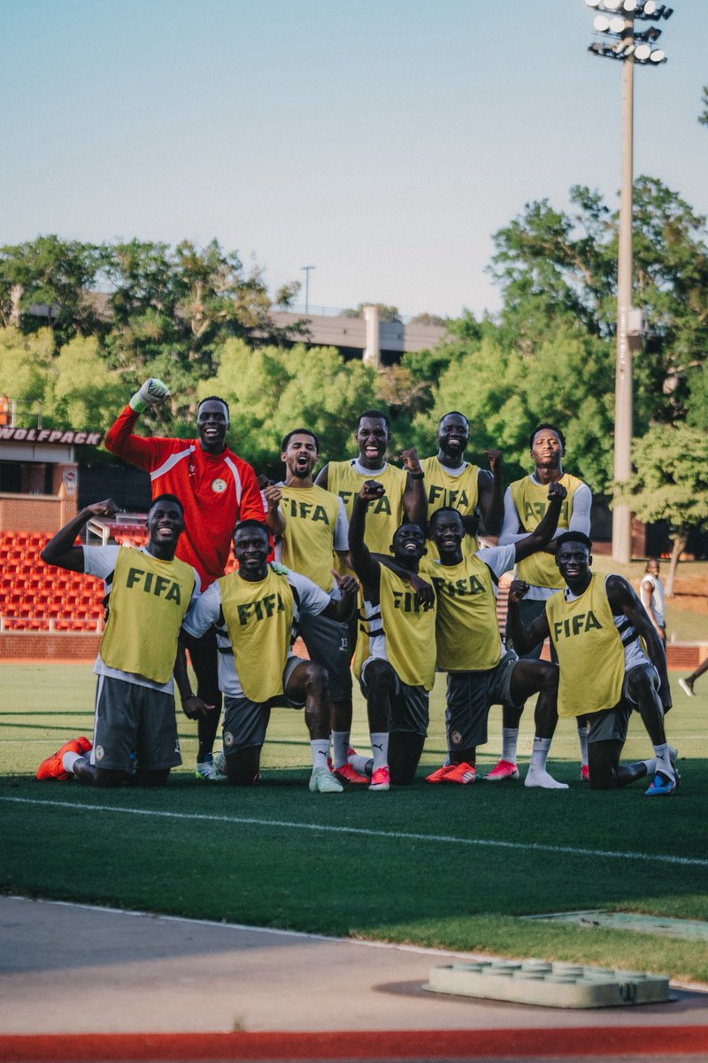 GaindeYi's tweet photo. L’équipe victorieuse à l’entraînement du jour 📸✨ https://t.co/IWl7WjZ5iX