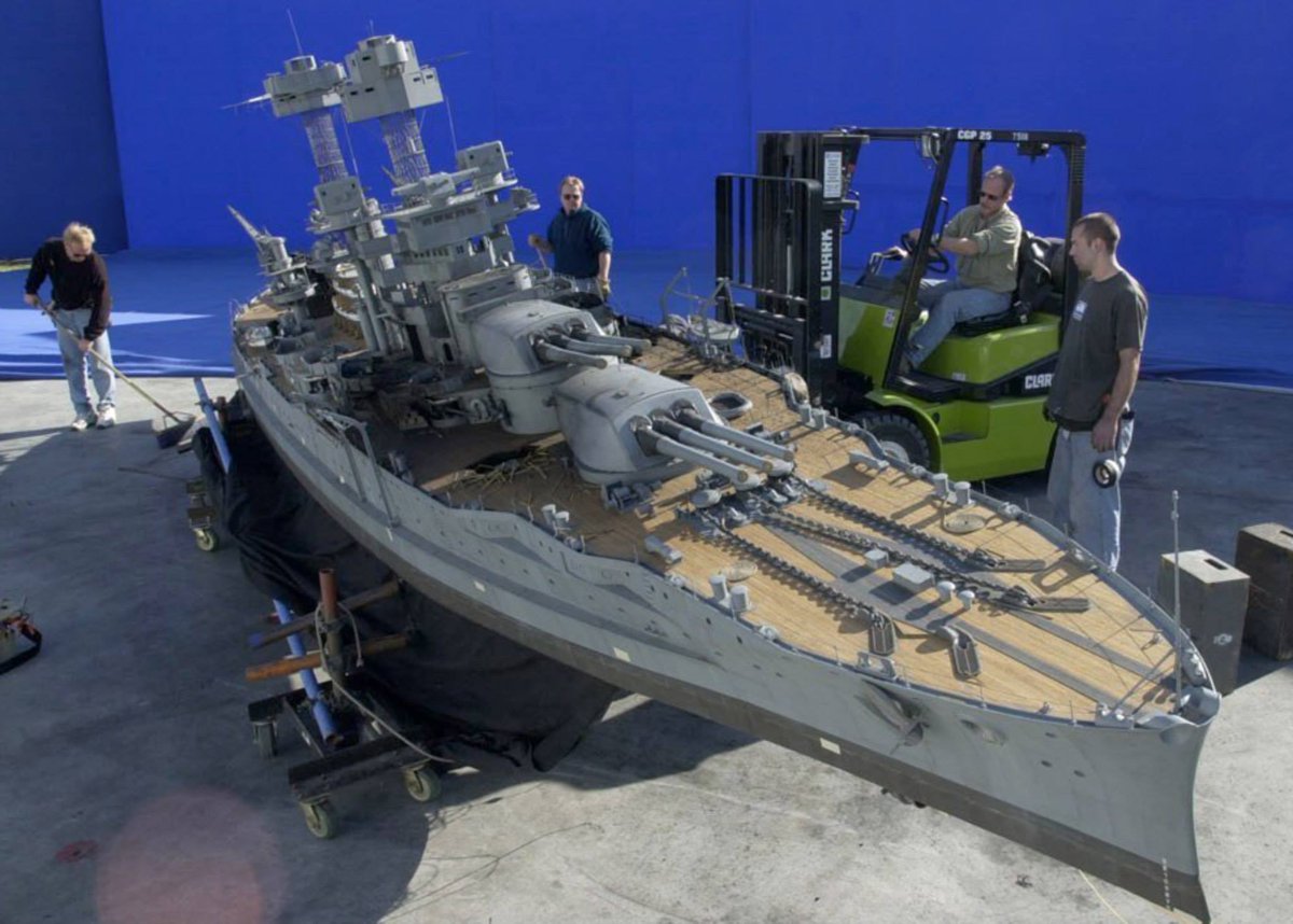 ILMVFX's tweet photo. Join @beforesmag, CG Supervisor Ben Snow, and Sequence Supervisor Hayden Landis for a conversation exploring the Visual Effects innovations behind Michael Bay’s Pearl Harbor as the film celebrates its 25th anniversary.

Discover the breakthrough development of ambient occlusion, stunning practical effects techniques, and the remarkable miniature photography that helped bring the film to life. 

Listen here:

https://t.co/BI7Cuexziz