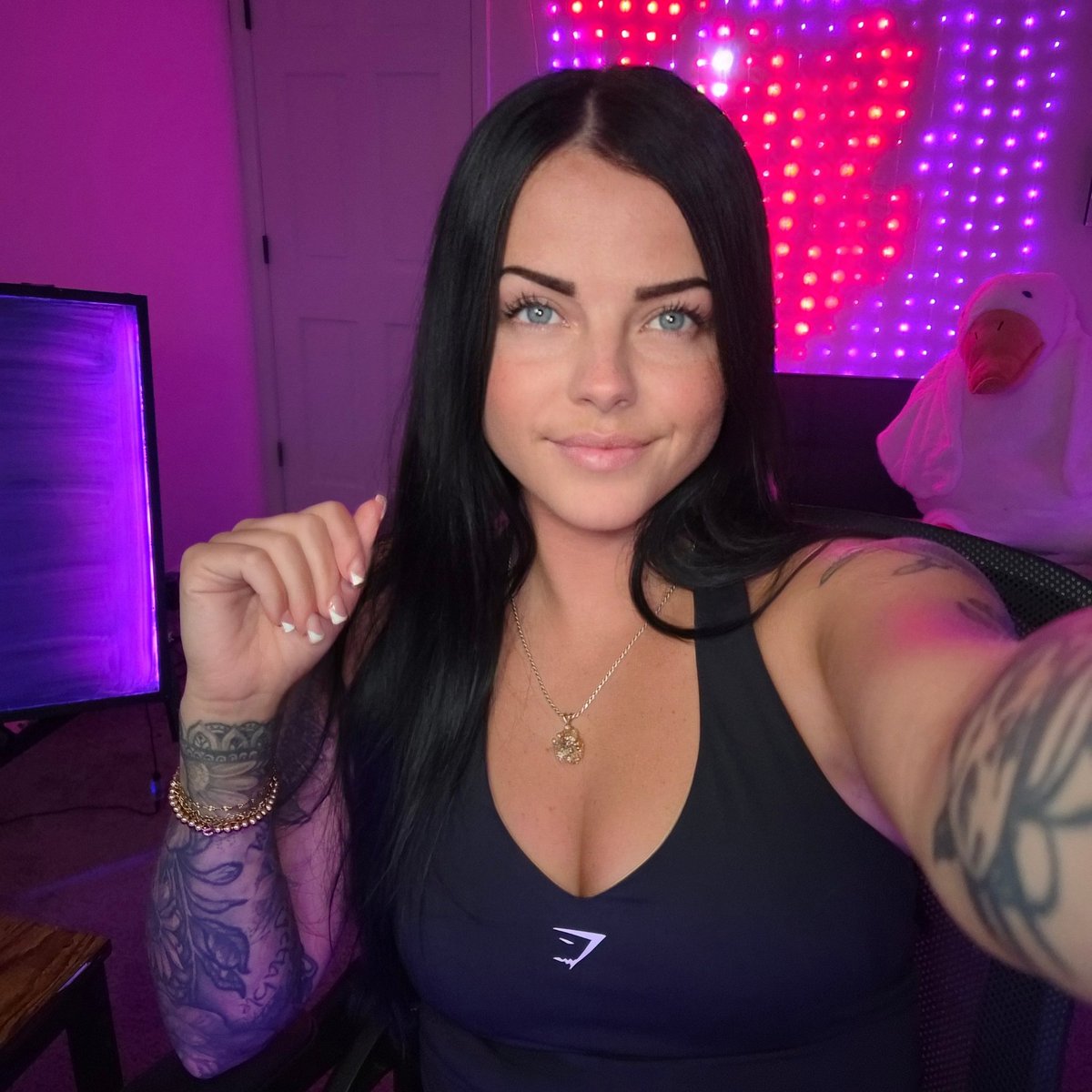 itzkelllz's tweet photo. LIVEEEEEEE - Apex 

https://t.co/sG0r3zOpP4 https://t.co/jCYDd6UUFo