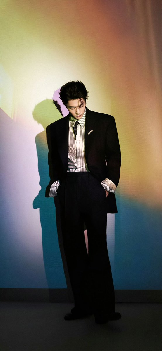 XZFCTH1005's tweet photo. วอลเปเปอร์มือถือแบบ หล่อ Full HD📱✨

📷: https://t.co/sLKb9VqiYj

#XiaoZhan #肖战 #เซียวจ้าน​
#XiaoZhanFCThailand https://t.co/90uYkKAcnE