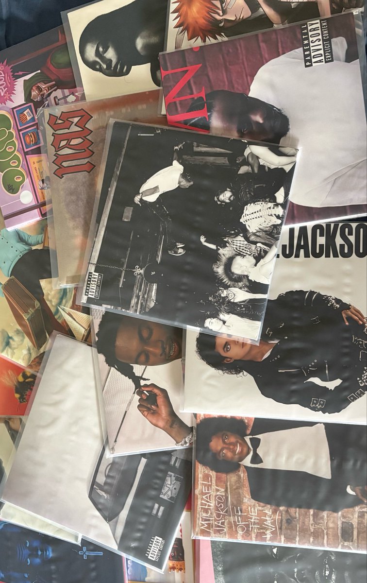 8ochoooo's tweet photo. THREAD Collection CD/Vinyles!!

(Evolutive) https://t.co/UCnAYQD2ha