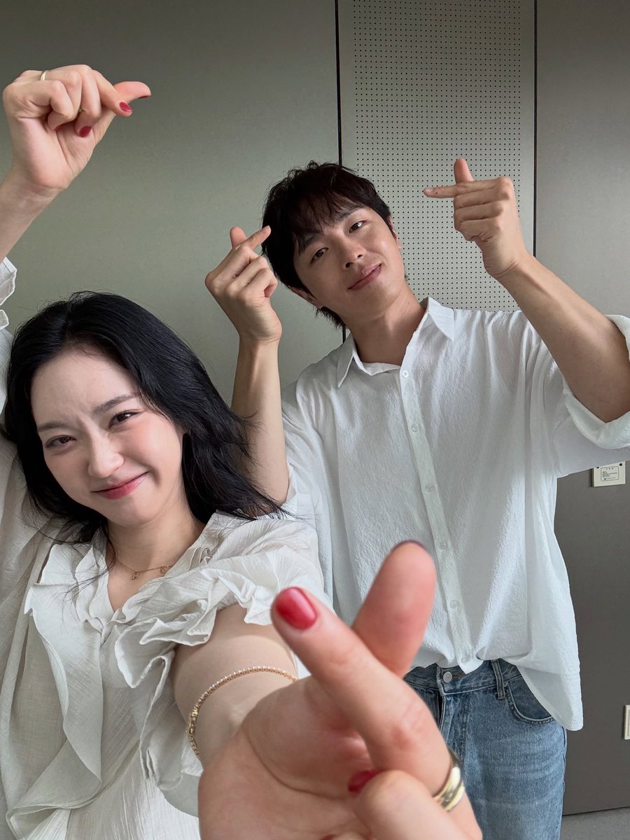whjhny's tweet photo. 권혁 배우 인스타 #한지현

태석하영 🥹🥹🥹💜💜💜💜💜 https://t.co/l1f601cCaT