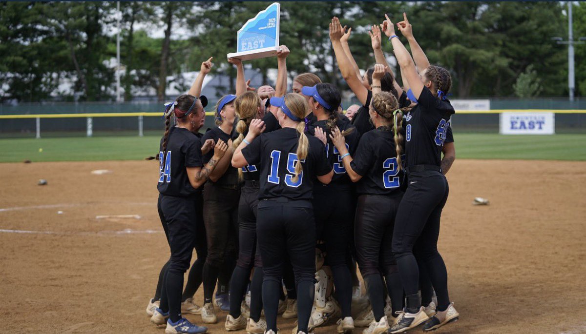 delaneywarnick's tweet photo. A program that just keeps getting better, winning championships, and raising the ceiling higher each season. Transfers, if you're looking for a place with coaches that truly care, push you to be better, and teammates who are family, choose Glenville! @CoachScoone @GSU_Softball_💙 https://t.co/JMlUvkE3oz