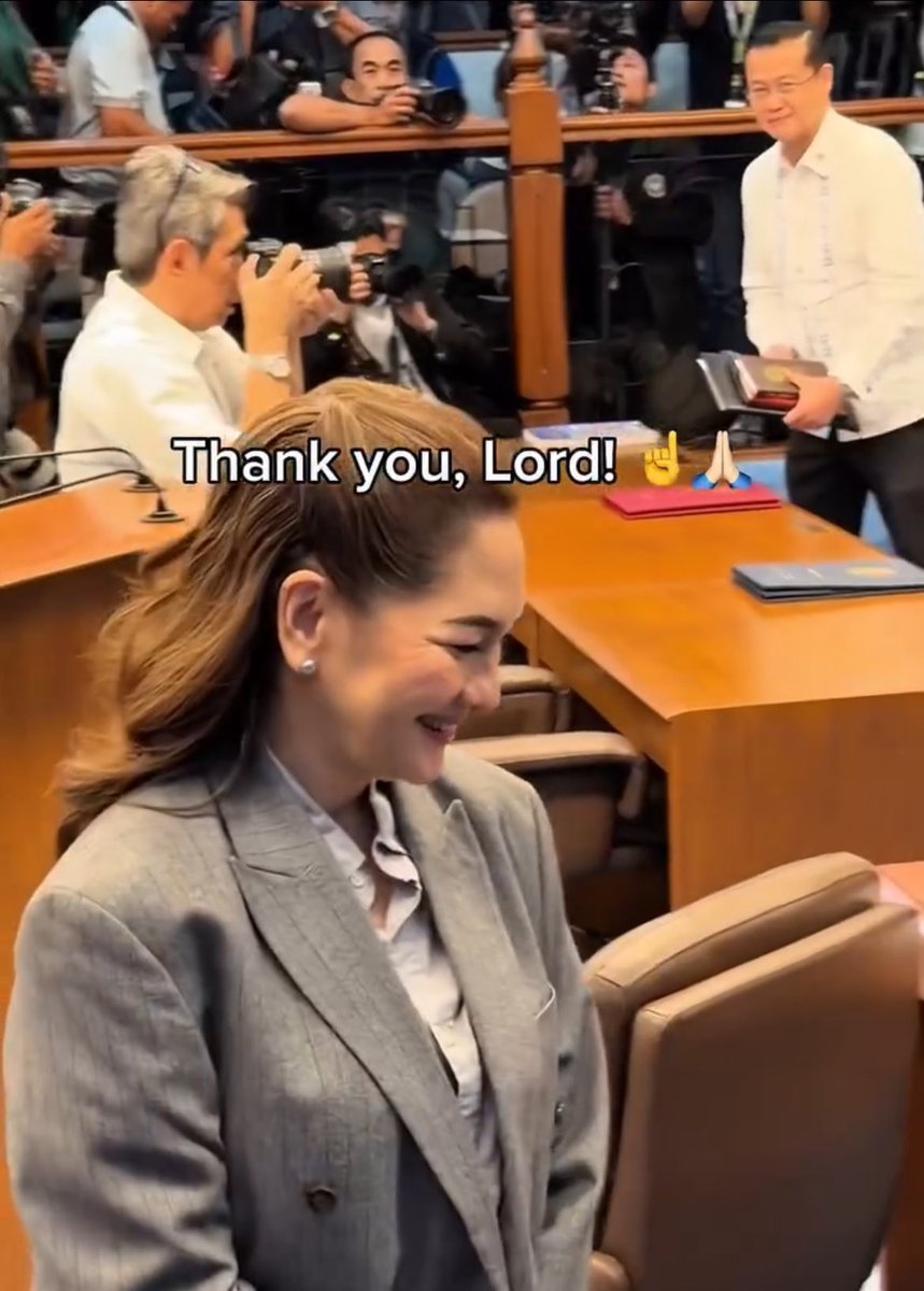 WinRiOFC's tweet photo. A thread of #WinRi edits with ratings 💯🧵

(PS: happy and responsible shipping lang po) https://t.co/Ag0VOEnhex