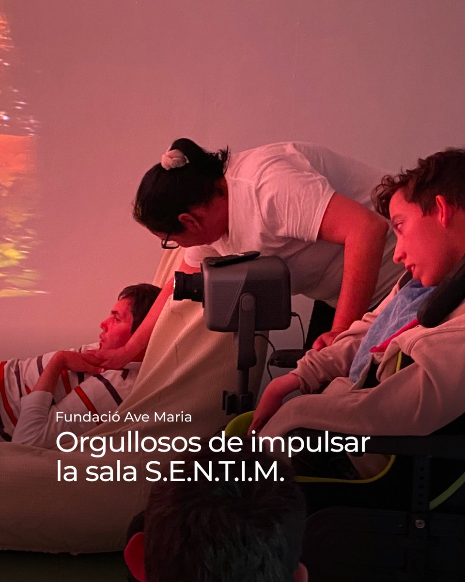 BroomxTech's tweet photo. ¡Qué ilusión ver a la Fundació Ave Maria usar nuestra tecnología 360º en su sala S.E.N.T.I.M.! 

Un espacio inmersivo que mejora el bienestar de personas con discapacidad intelectual. 

Orgullosos de sumar con Fundacio Pinnae e IRD. 

El futuro de la terapia es inmersivo. https://t.co/wGjWUW4nQO