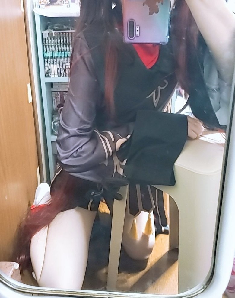 m_cos211's tweet photo. ひきこもりなのでヒョロガリ体型だけ極めてるたお。 https://t.co/mJ6dyuJxpV