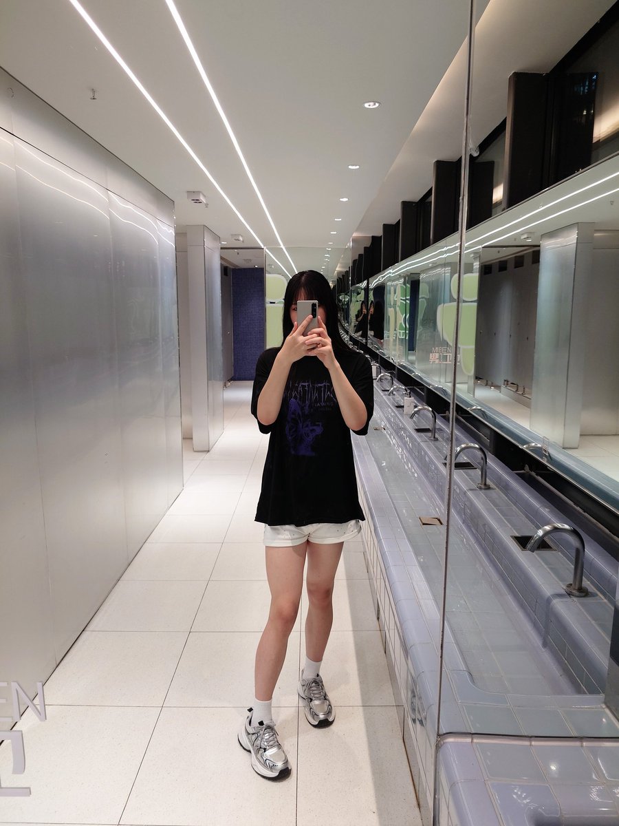 Lumina_OuO's tweet photo. 辣妹捏
#伪娘 #女装子 #男娘 https://t.co/ExAbhAcAoo