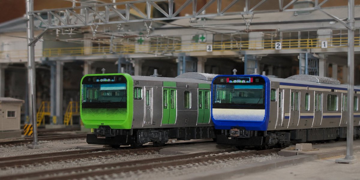 FAwFmxaExJ68434's tweet photo. KATOのE235系0番台とE235系1000番台のバックサインを世田谷総合車両センター＜@sscmodel＞さんのS1101を使用して6月のあじさいに変更 #KATO #Nゲージ #E235系0番台 #E235系1000番台
※作り直しました。 https://t.co/70cvNSqsgY