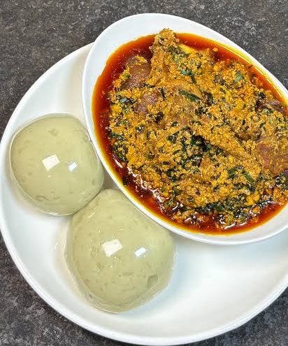 its_auntyRose's tweet photo. Food Lovers: Which of this meal would you prefer not to eat for Breakfast ?🌸

Fufu &amp; Egusi             Or         Beans&amp;Plantain https://t.co/wJtiWGeorE