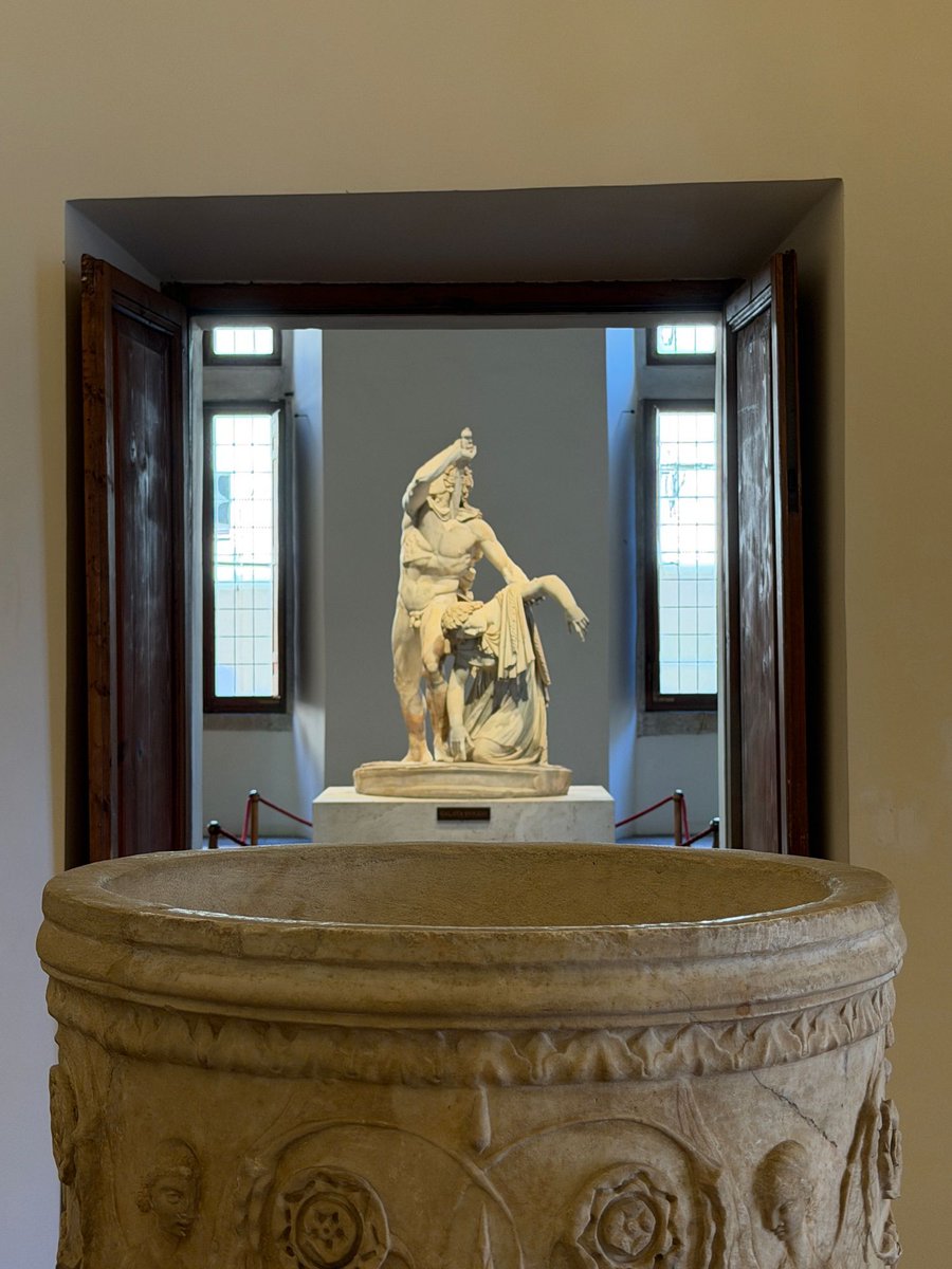 Romethegreatbe1's tweet photo. Palazzo Altemps, Roma Galata Suicida https://t.co/hD4u7Y2CH8