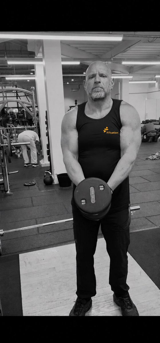 benchpressmike's tweet photo. Getting ready for my Fitcation, when the holiday starts, the training doesn’t stop #fitcation.co.uk #fitness #vacation #training #beachbody #benchpress https://t.co/LuGsModpAJ